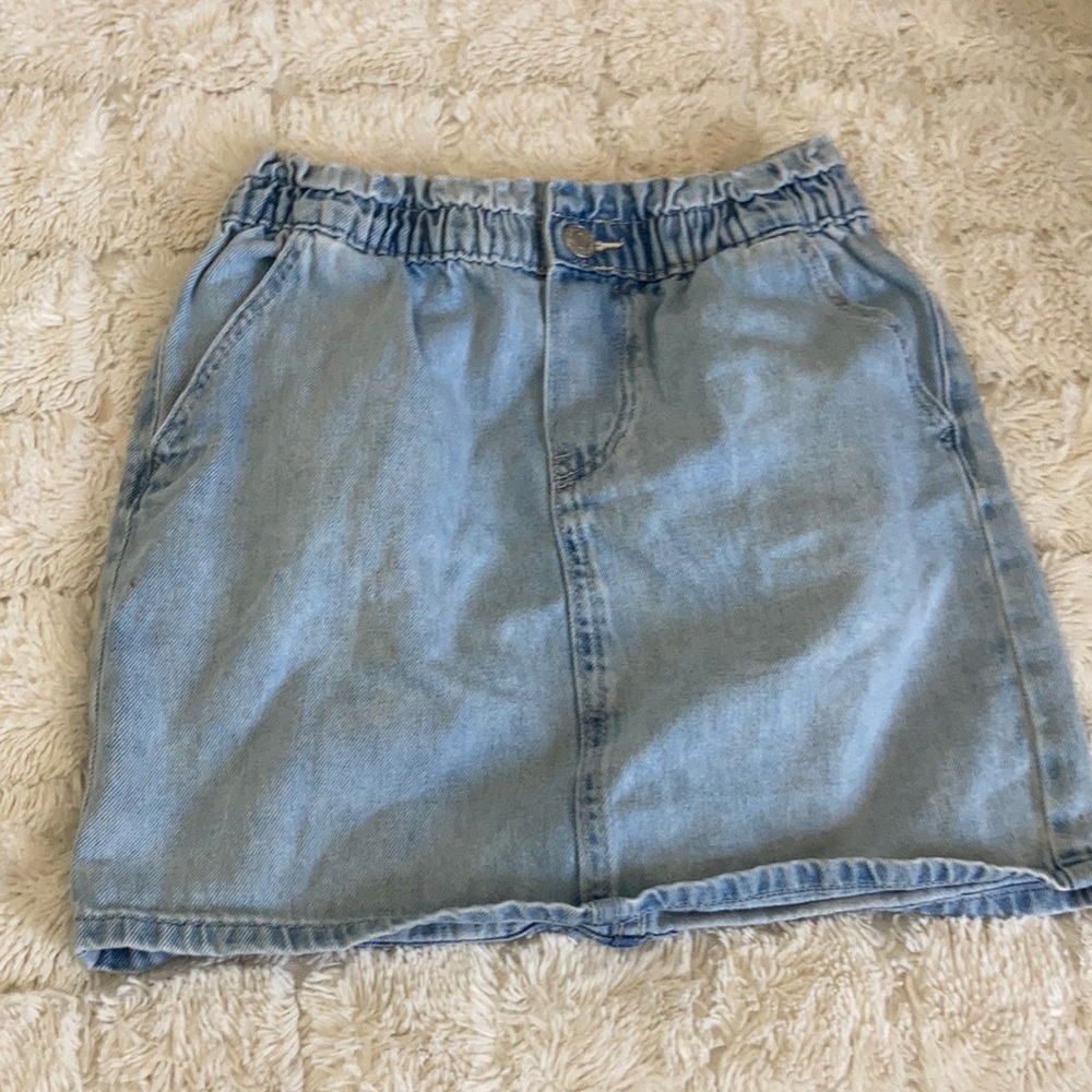 Light washed denim skirt | size 9-10|